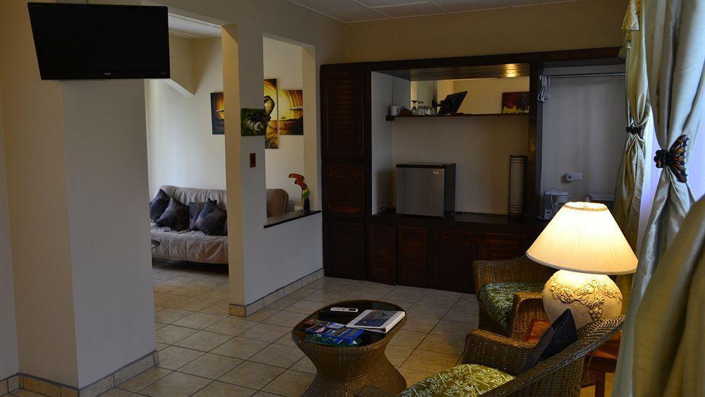 Villa Creole Jacó Exteriör bild
